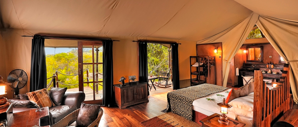Glamping Summit California November 2018. Feature image showing a Glamping site in Africa.