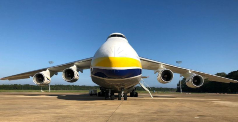 Alexandria International Airport & England Airpark Jumbo Jet.