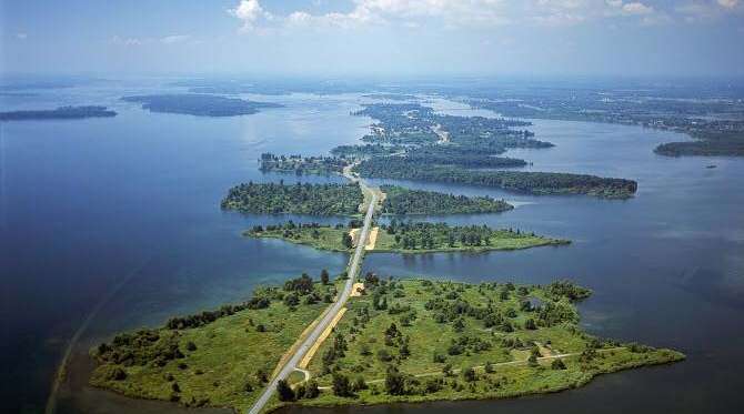 South Stormont Township, Ontario, Long Sault Parkway.