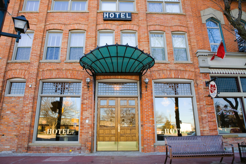 Chatham-Kent, Ontario hotel building front.