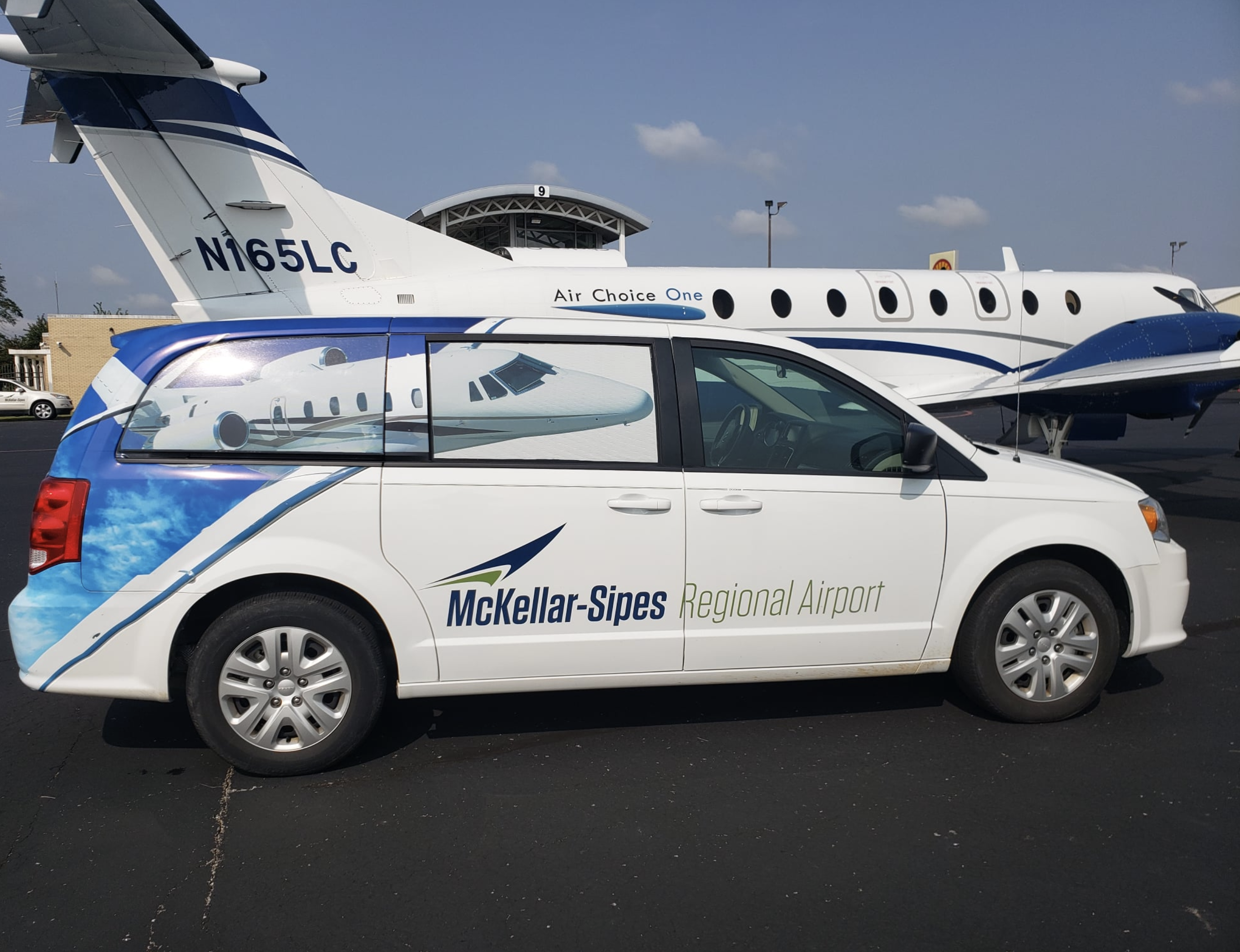 MCKELLAR–SIPES REGIONAL AIRPORT Van
