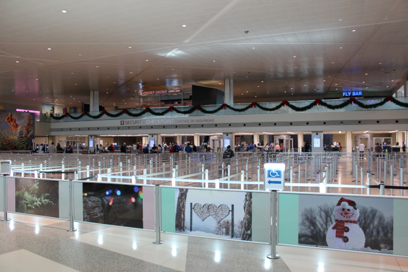 Dallas Love Field Airport (DAL) interior terminal checkpoints, dunkin donuts