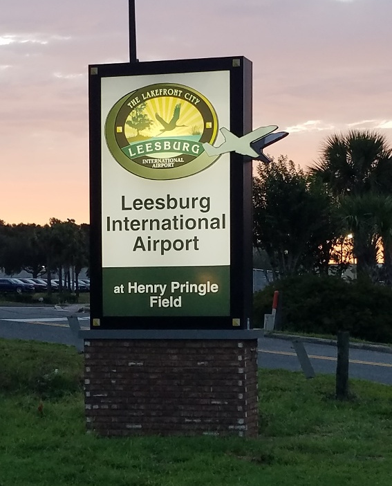 Leesburg International Airport sign