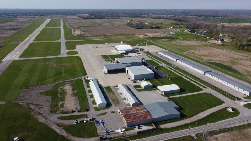 Indianapolis Executive Airport - Hamilton County / Boone County, Indiana